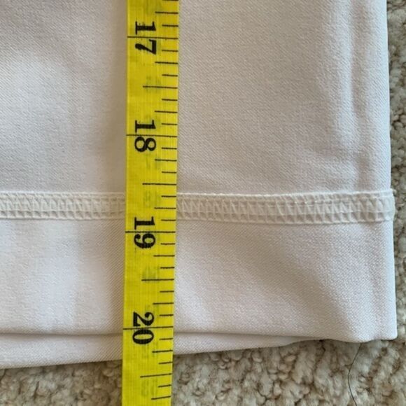 Tail Women’s Golf Shorts Bermuda Length Sz 8 - Picture 11 of 11